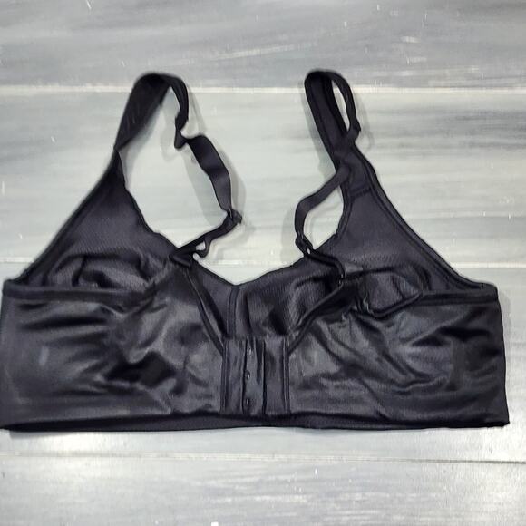 Playtex 4699 18 Hour Bounce Control Convertible Wireless Bra‎ Black 36C - Picture 2 of 13